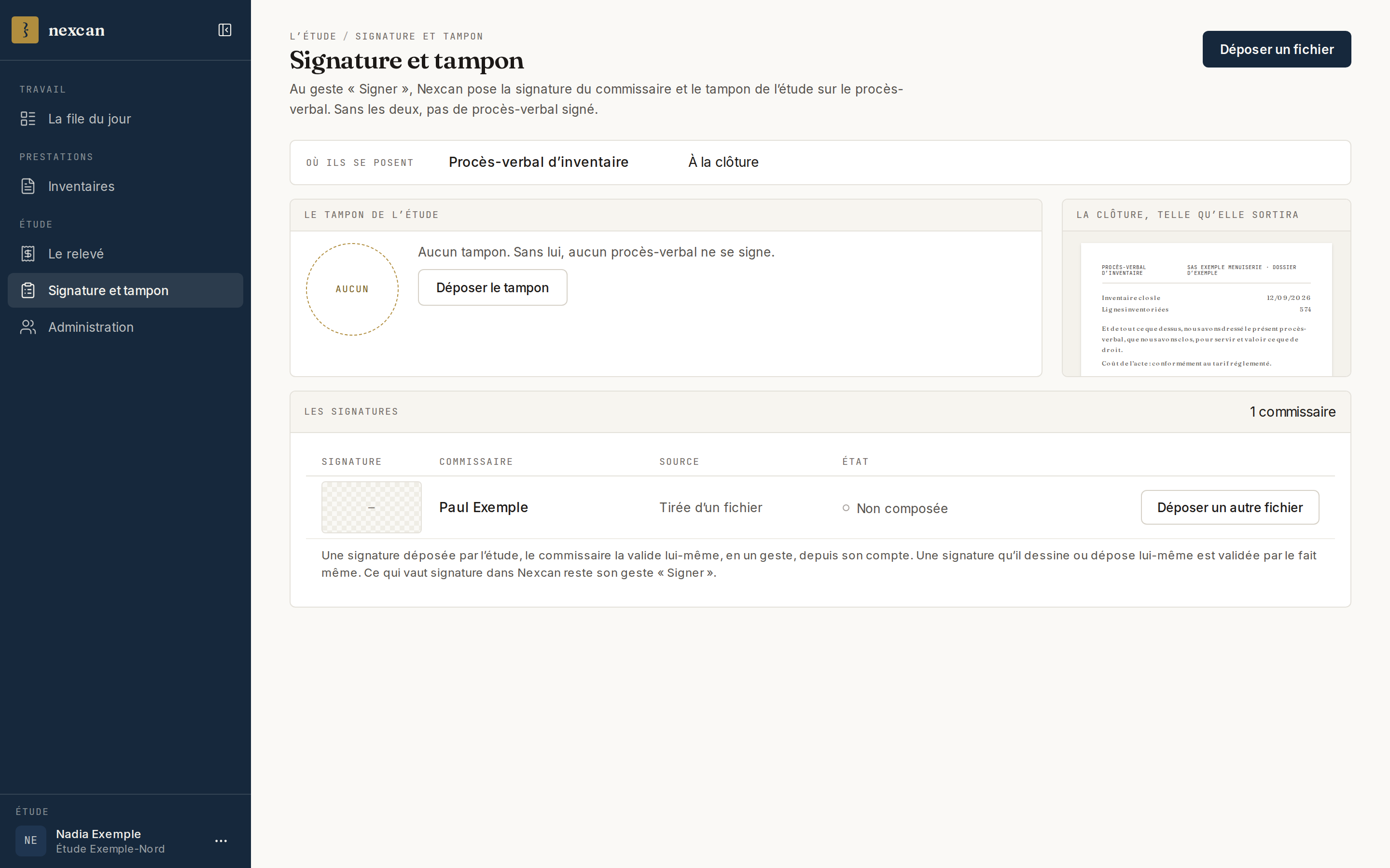 La page Signature et tampon d’une étude qui n’a pas encore de tampon : un cercle vide « Aucun », le geste pour le déposer, et une signature dont le rendu n’a pas abouti.