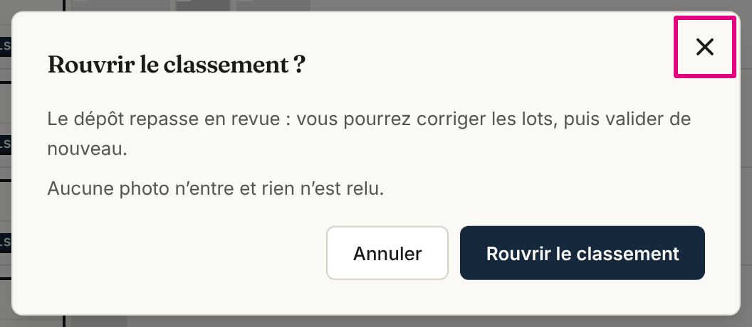 La fenêtre « Rouvrir le classement ? » avec sa croix dans l’angle ; au téléphone, un tiroir qui monte du bas, avec sa poignée et sa croix.
